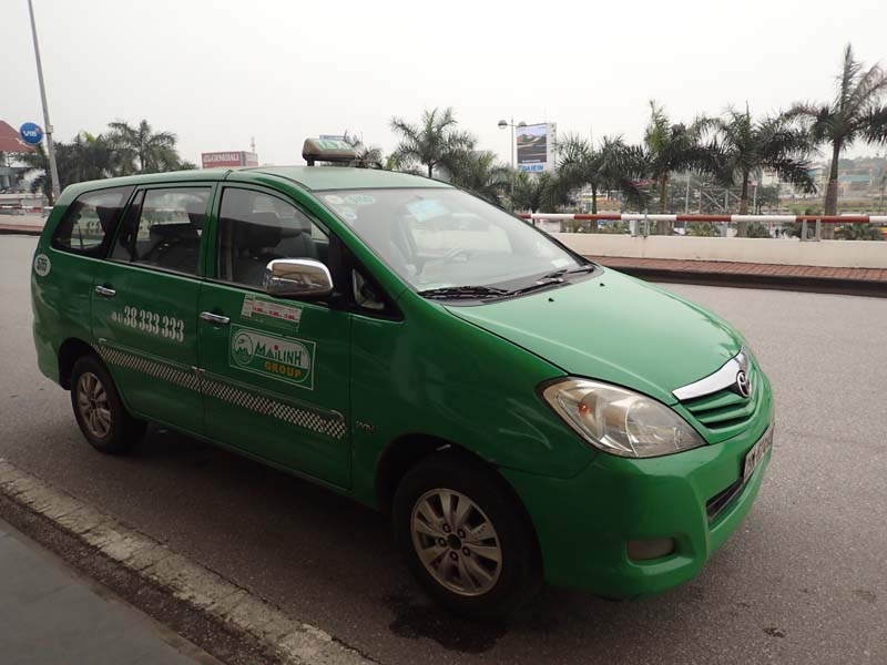 ベトナムで信頼厚いタクシー。車は日本製。愛知県の 世界的に有名な企業です。 ちなみにマニアル車でした。運転うまかったです。